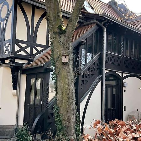 Verwunsches Haus Mit Parkplatz In Bester Lage Markkleeberg Luaran gambar