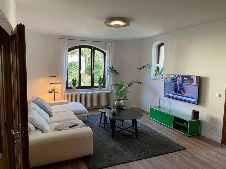 Verwunsches Haus Mit Parkplatz In Bester Lage Markkleeberg Luaran gambar