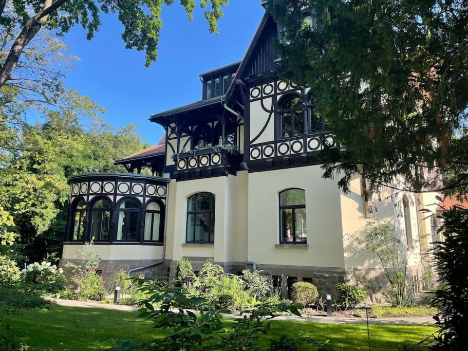 Verwunsches Haus Mit Parkplatz In Bester Lage Markkleeberg Luaran gambar