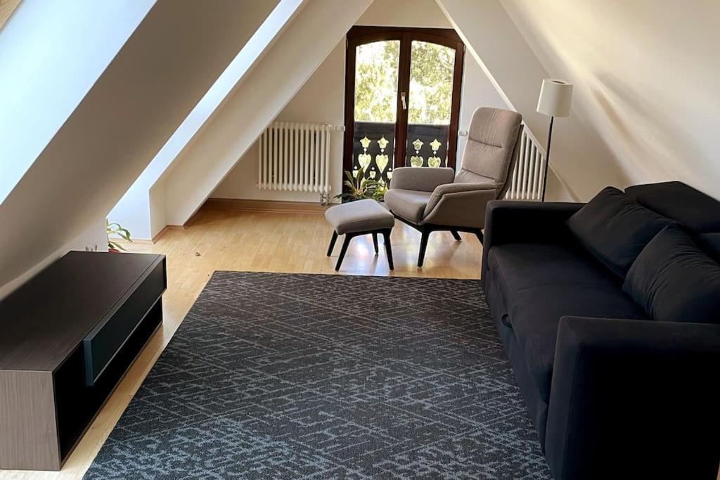Verwunsches Haus Mit Parkplatz In Bester Lage Markkleeberg Luaran gambar